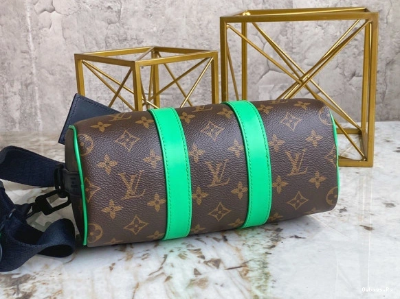 LOUIS VUITTON BANDOULIÈRE KEEPALL 25 0223